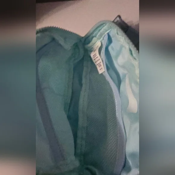 Lululemon Everywhere Belt Bag 1L in  Teal - Picture 7 of 7